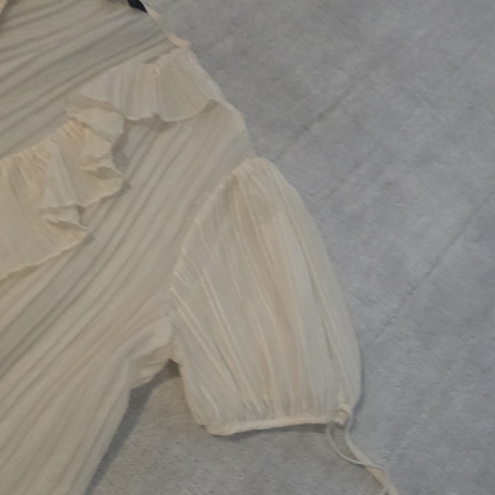 Zara Cream Ruffled Blouse - Picture 3 of 4